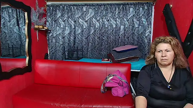 Snapshot of lesbiancuple chatting on January 2025 12:18:01 AM lesbiancuple online show from January 2025 12:18:01 AM