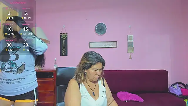 Snapshot of lesbiancuple chatting on October 2025 09:45:01 PM lesbiancuple online show from October 2025 09:45:01 PM