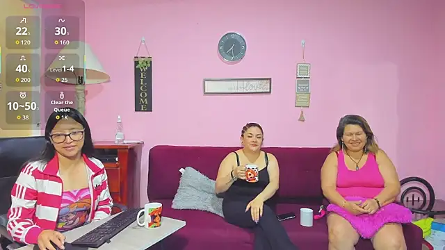 Snapshot of lesbiancuple chatting on October 2025 12:25:01 PM lesbiancuple online show from October 2025 12:25:01 PM