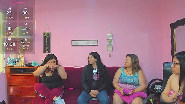 Snapshot of lesbiancuple chatting on November 2025 01:11:01 PM lesbiancuple online show from November 2025 01:11:01 PM