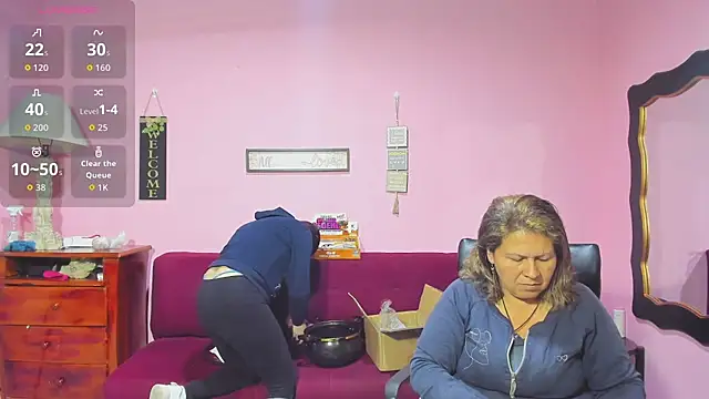 Snapshot of lesbiancuple chatting on November 2025 12:55:02 AM lesbiancuple online show from November 2025 12:55:02 AM