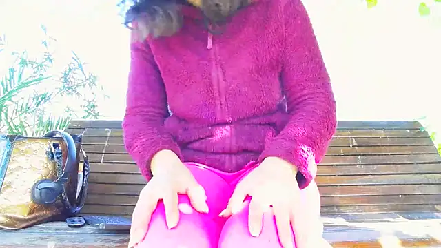 SquirtyMellissaLabia online show from October 2025 07:20:02 AM