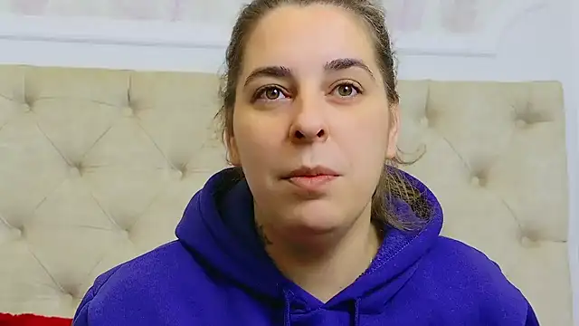 KarinaNoir online show from February 2025 05:19:01 AM