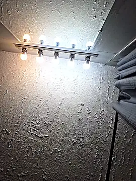 AriannaPena online show from November 2025 11:05:01 PM