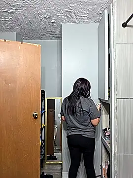 AriannaPena online show from November 2025 12:03:02 AM