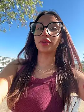 Tiny lilith online show from March 2026 07:18:02 PM