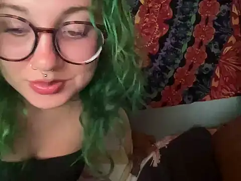Snapshot of sweetandwet_daddy chatting on July 2026 02:51:02 AM sweetandwet daddy online show from July 2026 02:51:02 AM