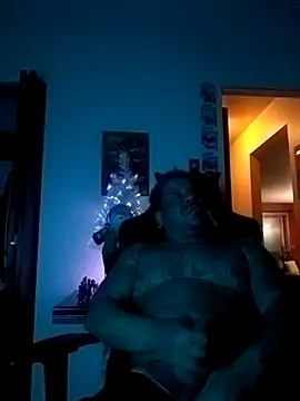 yellowwetfox online show from December 2024 02:28:01 AM