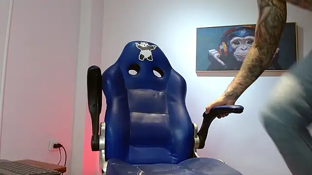 Joeysexx2 online show from December 2025 04:30:02 AM