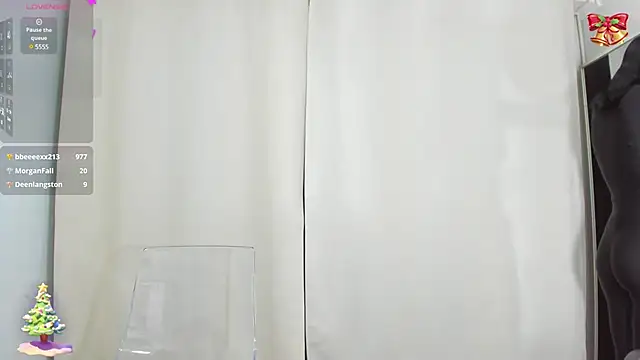 Sarabecker online show from December 2024 03:23:01 PM