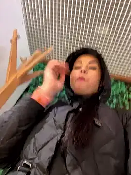 CrazzyChicks online show from April 2026 07:47:02 AM