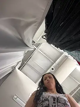 CrazzyChicks online show from June 2026 06:49:02 AM