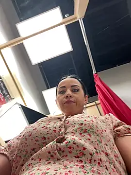 CrazzyChicks online show from June 2026 06:29:01 AM