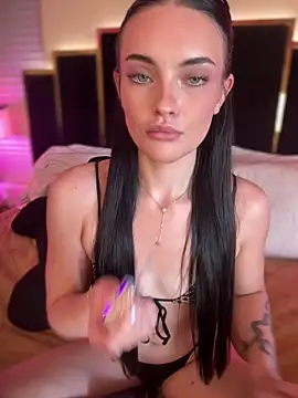 Snapshot of KarissaChantelle chatting on May 2026 05:11:01 PM KarissaChantelle online show from May 2026 05:11:01 PM