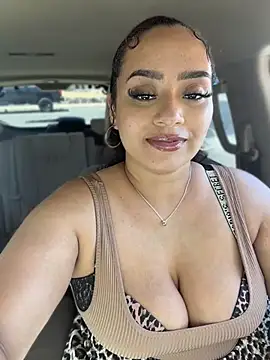 Snapshot of CarmelaAnthony chatting on June 2026 08:43:02 PM CarmelaAnthony online show from June 2026 08:43:02 PM