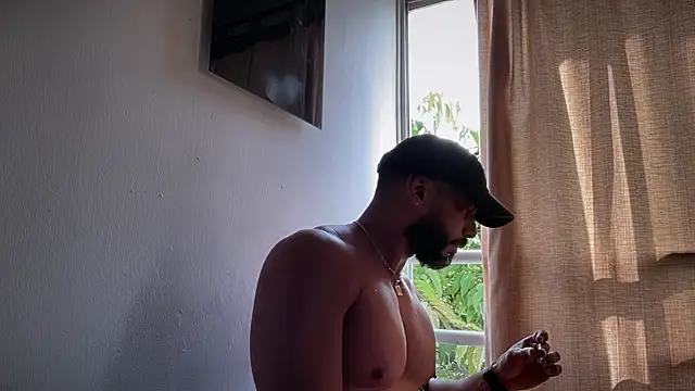 romeolovedark online show from February 2026 01:51:01 PM