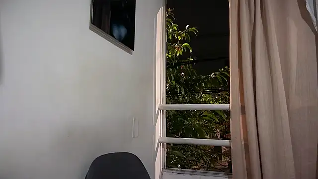 romeolovedark online show from April 2026 04:53:01 AM