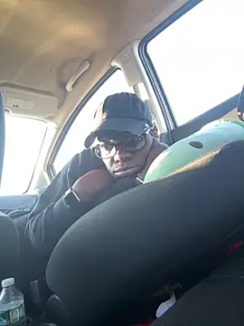 ChocolateBuns101 online show from December 2024 08:21:02 PM