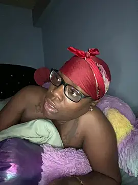 ChocolateBuns101 online show from December 2024 05:59:02 AM