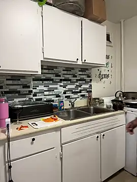 ChocolateBuns101 online show from December 2024 01:32:02 AM