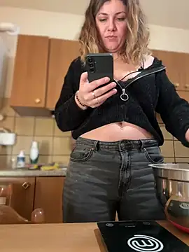 DaisyVibesss online show from January 2025 09:24:02 AM