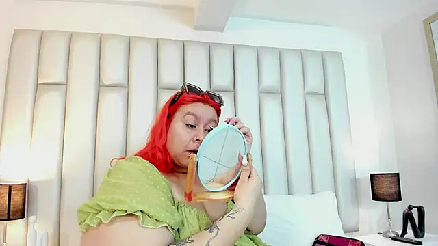 aandreaperez online show from November 2025 11:43:02 AM