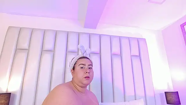 aandreaperez online show from April 2026 11:34:01 AM