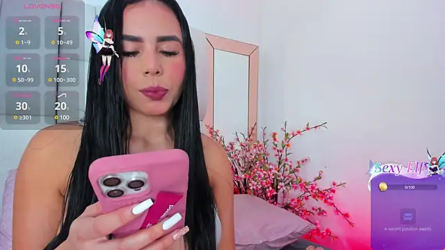 Snapshot of kylie_sexy2000 chatting on December 2024 04:38:01 PM kylie sexy2000 online show from December 2024 04:38:01 PM