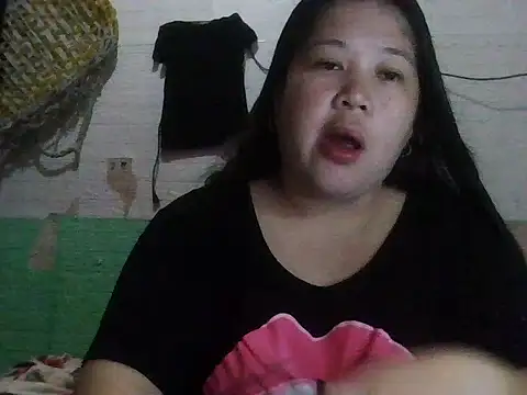 Snapshot of hotsexylyn chatting on December 2025 08:52:02 AM hotsexylyn online show from December 2025 08:52:02 AM