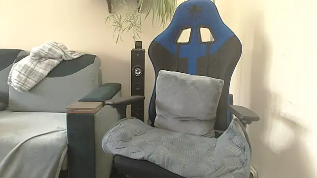 Snapshot of Diablica41 chatting on May 2026 10:36:01 AM Diablica41 online show from May 2026 10:36:01 AM