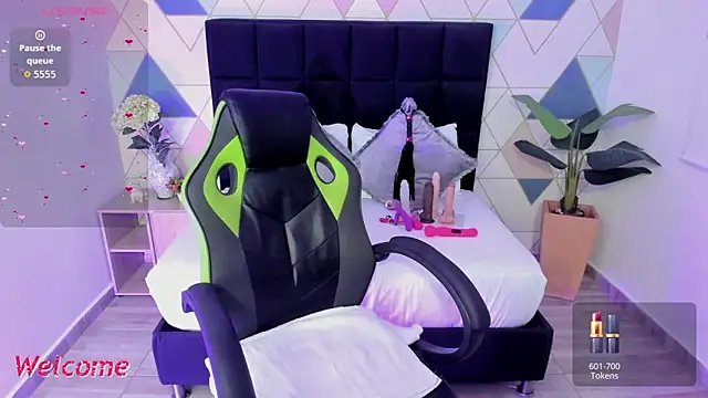 gisela27 online show from October 2025 12:38:02 PM