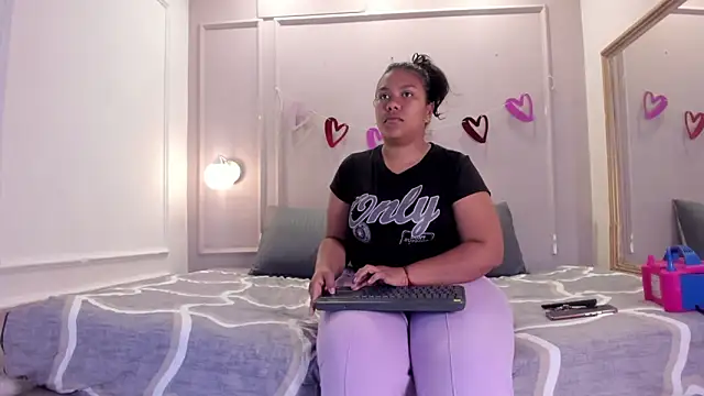 ale cam online show from February 2026 01:07:02 PM