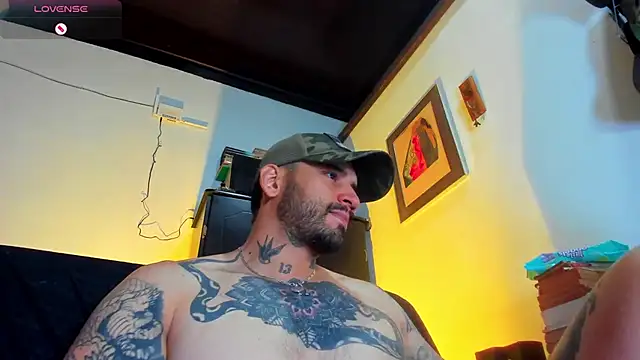 CamiloGray  online show from February 2025 02:00:01 PM