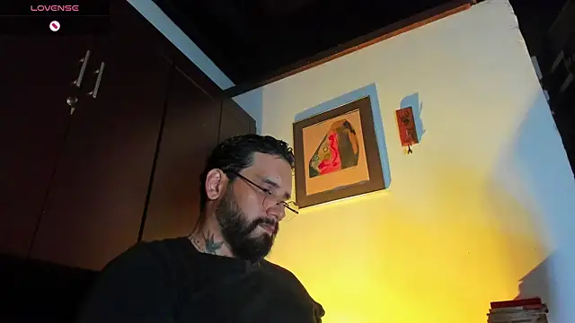 CamiloGray  online show from April 2026 04:01:01 PM