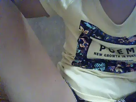 Snapshot of hairypussyyummy chatting on February 2025 10:32:02 PM hairypussyyummy online show from February 2025 10:32:02 PM