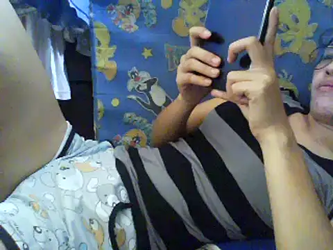 Snapshot of hairypussyyummy chatting on February 2025 07:34:02 AM hairypussyyummy online show from February 2025 07:34:02 AM