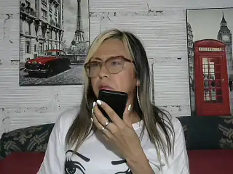 divahot08 online show from January 2025 10:05:01 PM