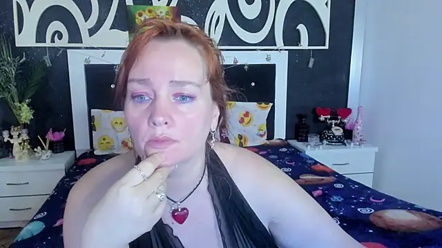 Snapshot of SinFulTitsDD chatting on December 2024 04:26:01 PM SinFulTitsDD online show from December 2024 04:26:01 PM