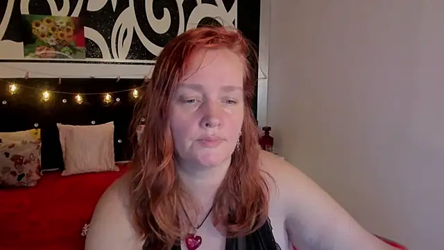 Snapshot of SinFulTitsDD chatting on January 2025 09:43:01 PM SinFulTitsDD online show from January 2025 09:43:01 PM