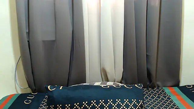Snapshot of x_brittany_x chatting on May 2026 07:35:02 AM x brittany x online show from May 2026 07:35:02 AM