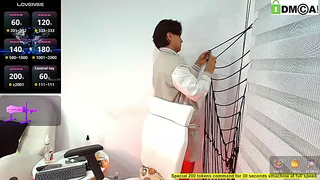 Im Evanss online show from October 2025 08:18:01 PM