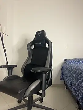 Snapshot of steven_smith05 chatting on October 2025 01:36:02 AM steven smith05 online show from October 2025 01:36:02 AM