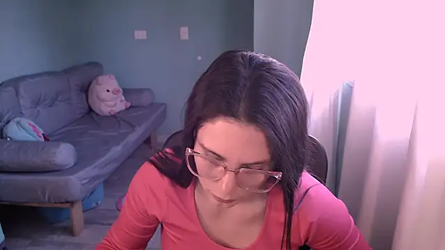 DoctoraMica online show from September 2025 05:57:02 PM