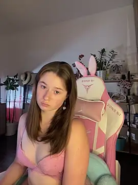 Snapshot of sweetest_pie chatting on September 2025 06:44:01 PM sweetest pie online show from September 2025 06:44:01 PM