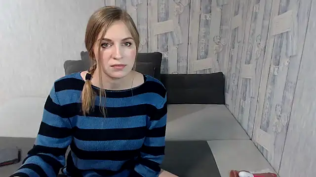 Pilly green  online show from March 2025 05:59:02 AM