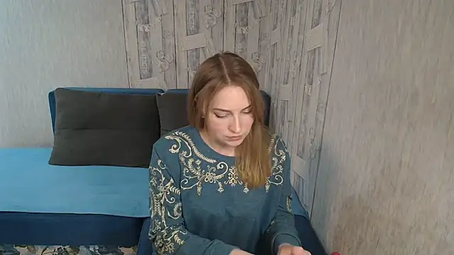 Pilly green  online show from March 2026 05:45:02 AM