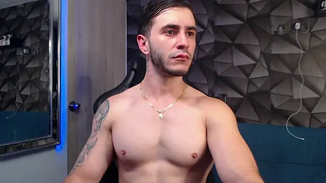 Latino stud4u online show from November 2025 12:54:01 AM