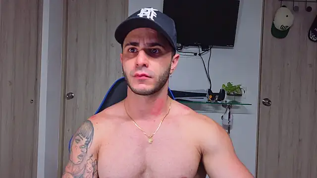 Latino stud4u online show from July 2026 10:59:02 PM