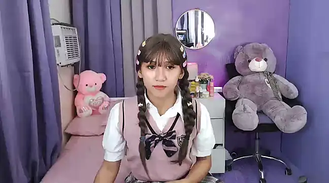 Snapshot of urlovelyfreya chatting on February 2025 06:04:02 PM urlovelyfreya online show from February 2025 06:04:02 PM