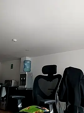 Snapshot of aisha_latina chatting on November 2025 02:50:02 PM aisha latina online show from November 2025 02:50:02 PM